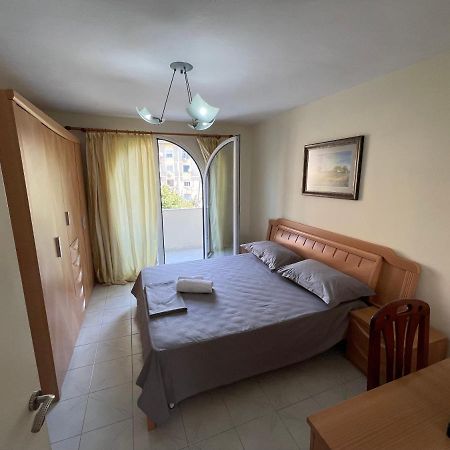 Tirana Flora Center Apartment Bagian luar foto