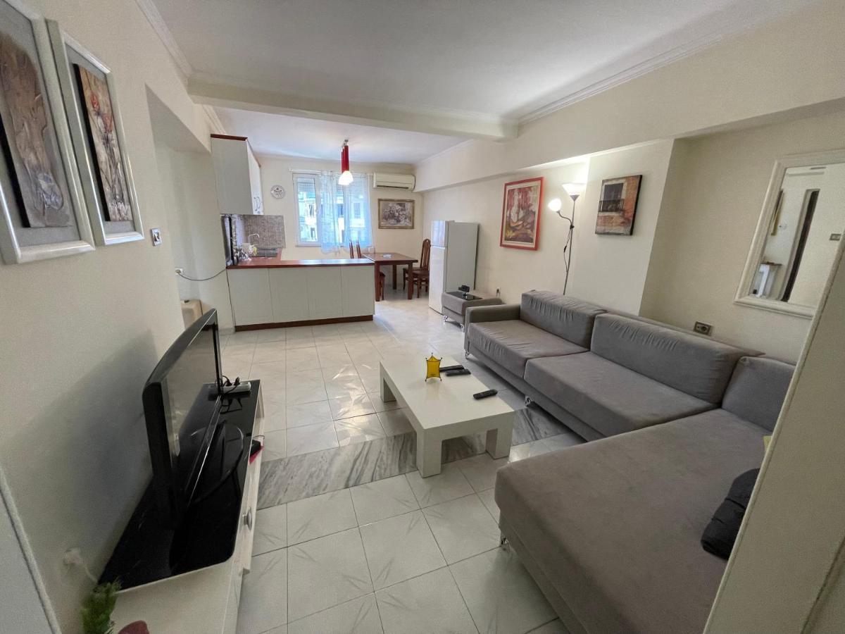 Tirana Flora Center Apartment Bagian luar foto
