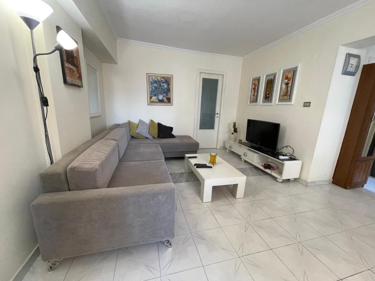 Tirana Flora Center Apartment Bagian luar foto